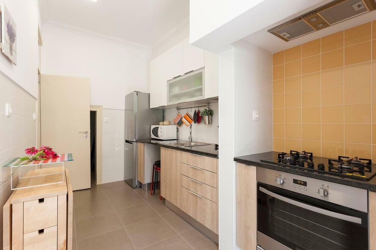 Sunny Orange Garden Apartment In Central Lisboa Exteriér fotografie