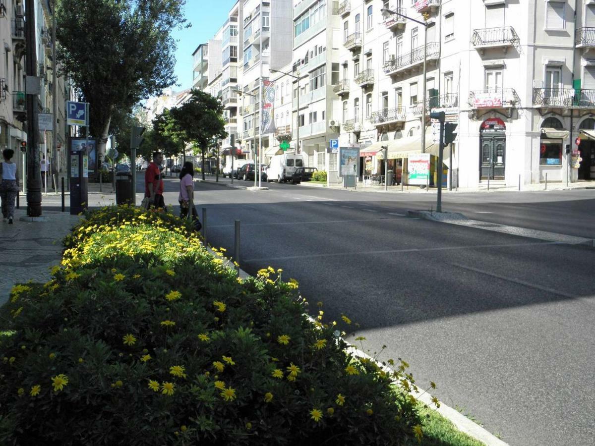 Sunny Orange Garden Apartment In Central Lisboa Exteriér fotografie