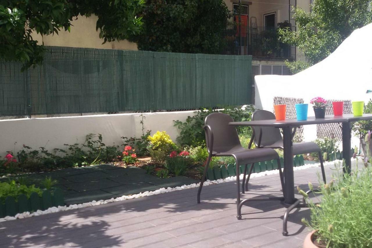 Sunny Orange Garden Apartment In Central Lisboa Exteriér fotografie