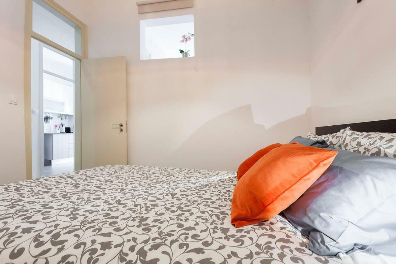 Sunny Orange Garden Apartment In Central Lisboa Exteriér fotografie